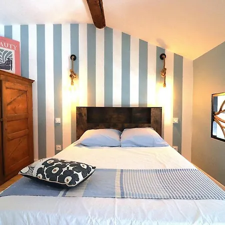 Cocon En Duplex Arenes Gare Apartment *