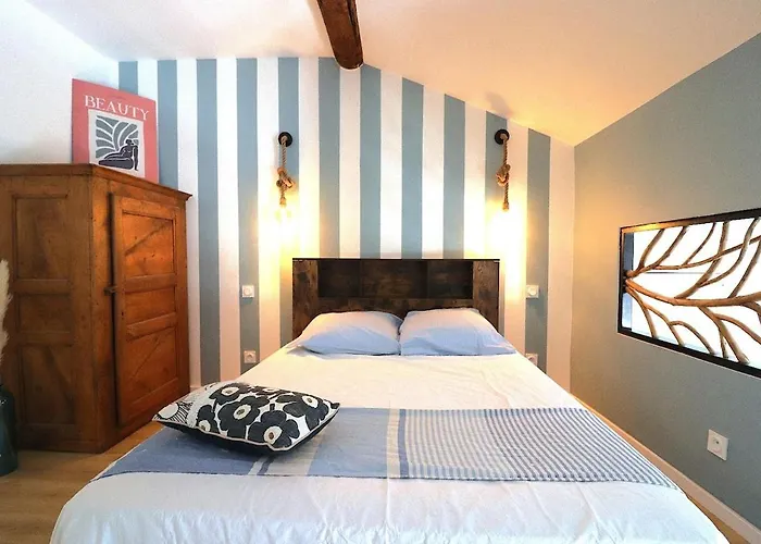 Cocon En Duplex Arenes Gare شقة *